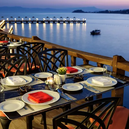 אתר נופש Le Bleu &