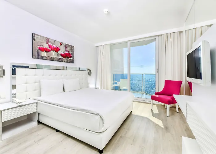 Le Bleu & Rezort 5*