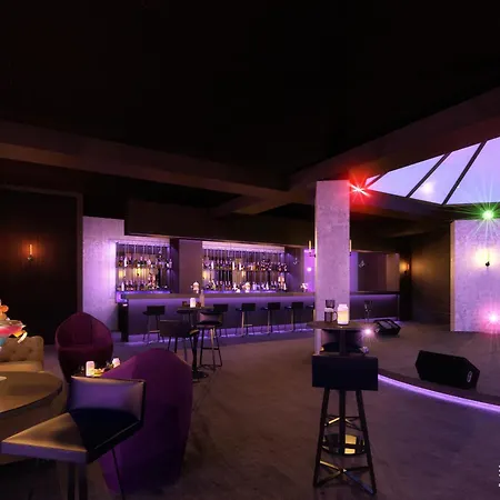 Курортный комплекс Le Bleu & 5*