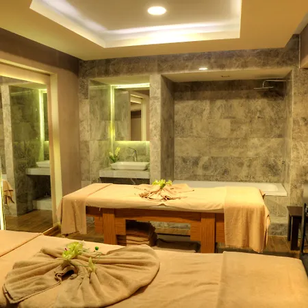 Le Bleu & 5* Kusadası