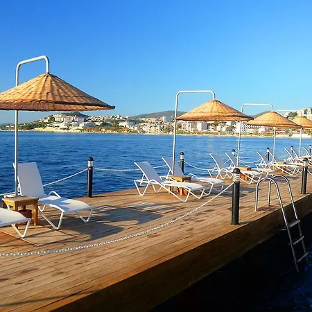 Resort Le Bleu & 5*