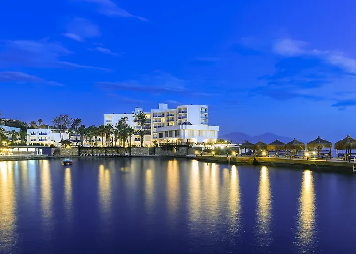 Le Bleu & كوشاداسيه