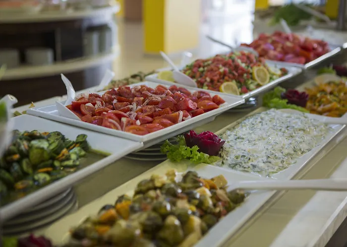 Le Bleu & كوشاداسيه