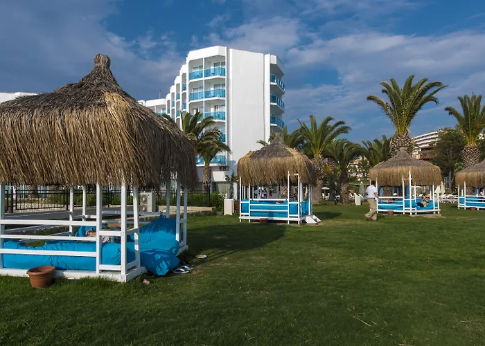 منتجع Le Bleu & 5*