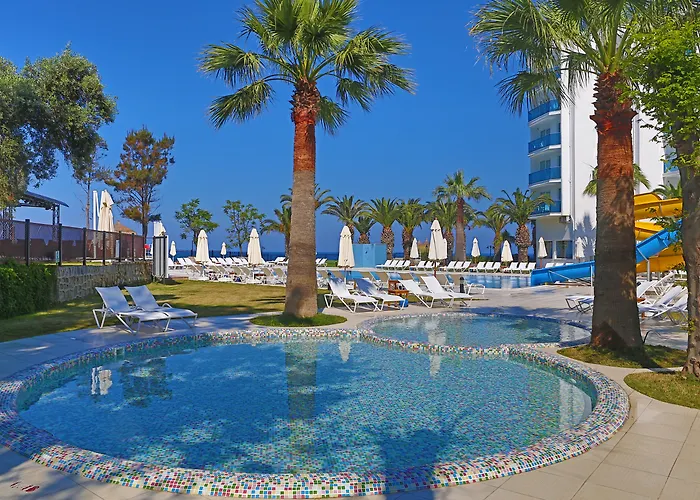 Le Bleu & 5* Kusadası